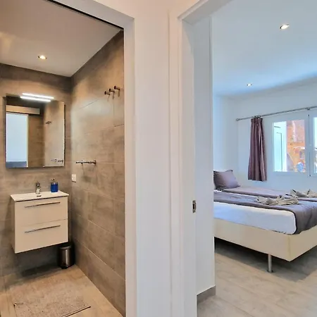 Rachel Paradise Apartment *
