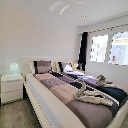 Rachel Paradise Apartment *